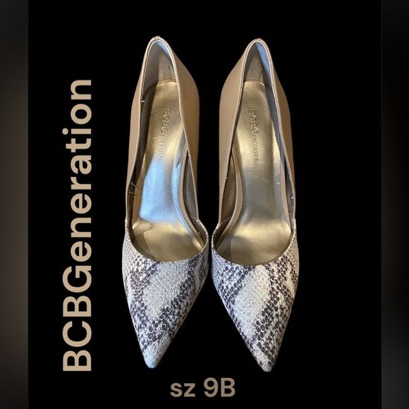 BCBG Snakeskin Embossed Pointy Toe High Heel 9B - Picture 1 of 10